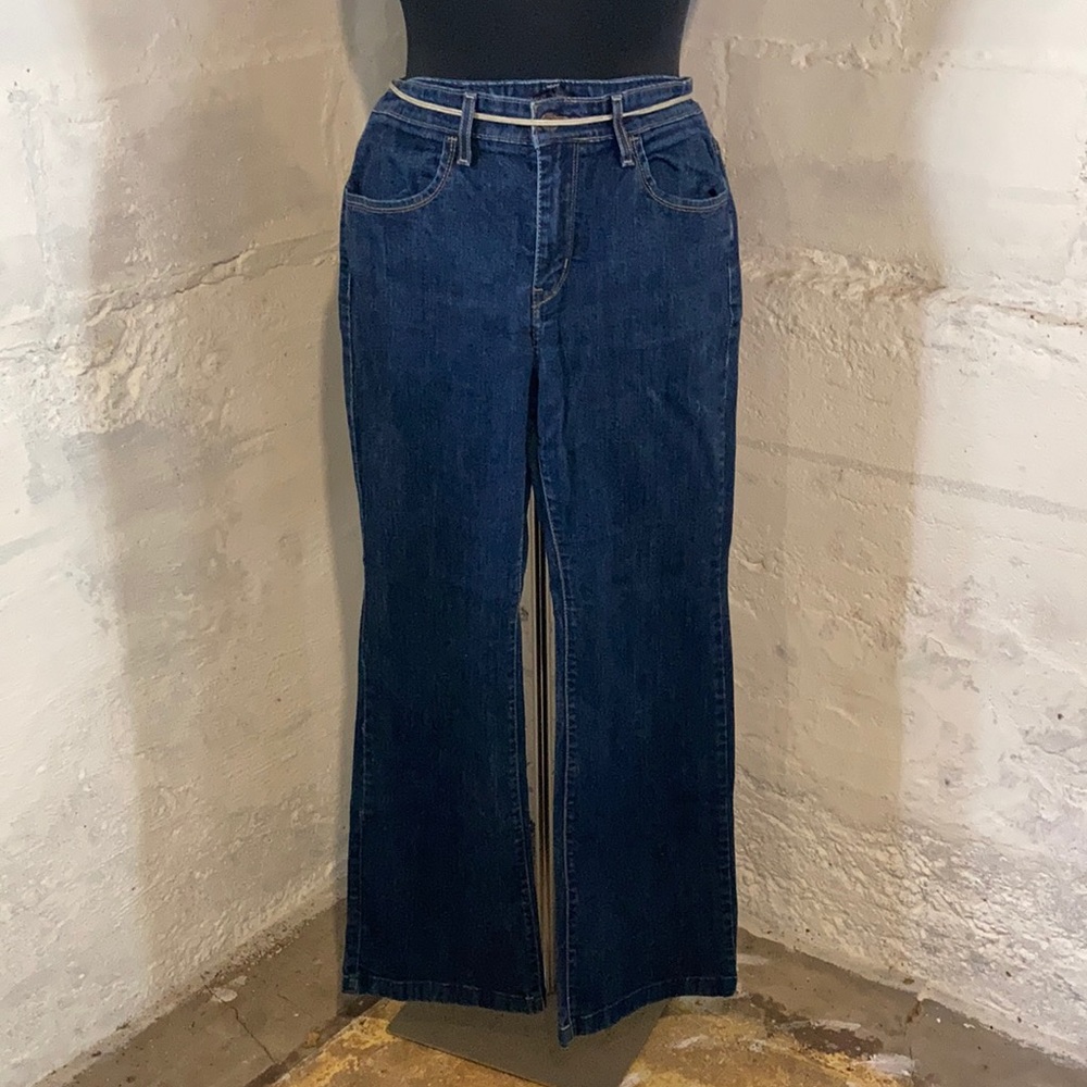 Size 16 bootcut Levi’s (w stretch). Dark Blue Denim